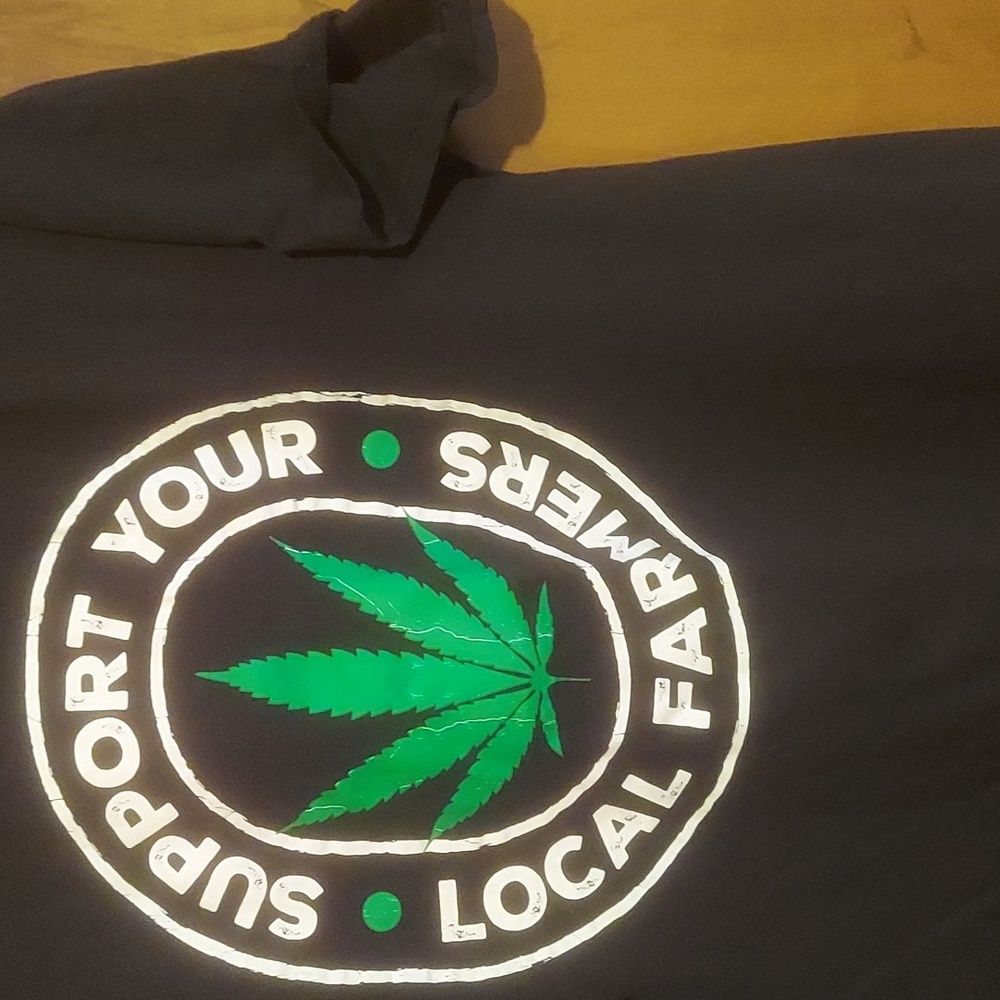 Men's size XL t-shirt
